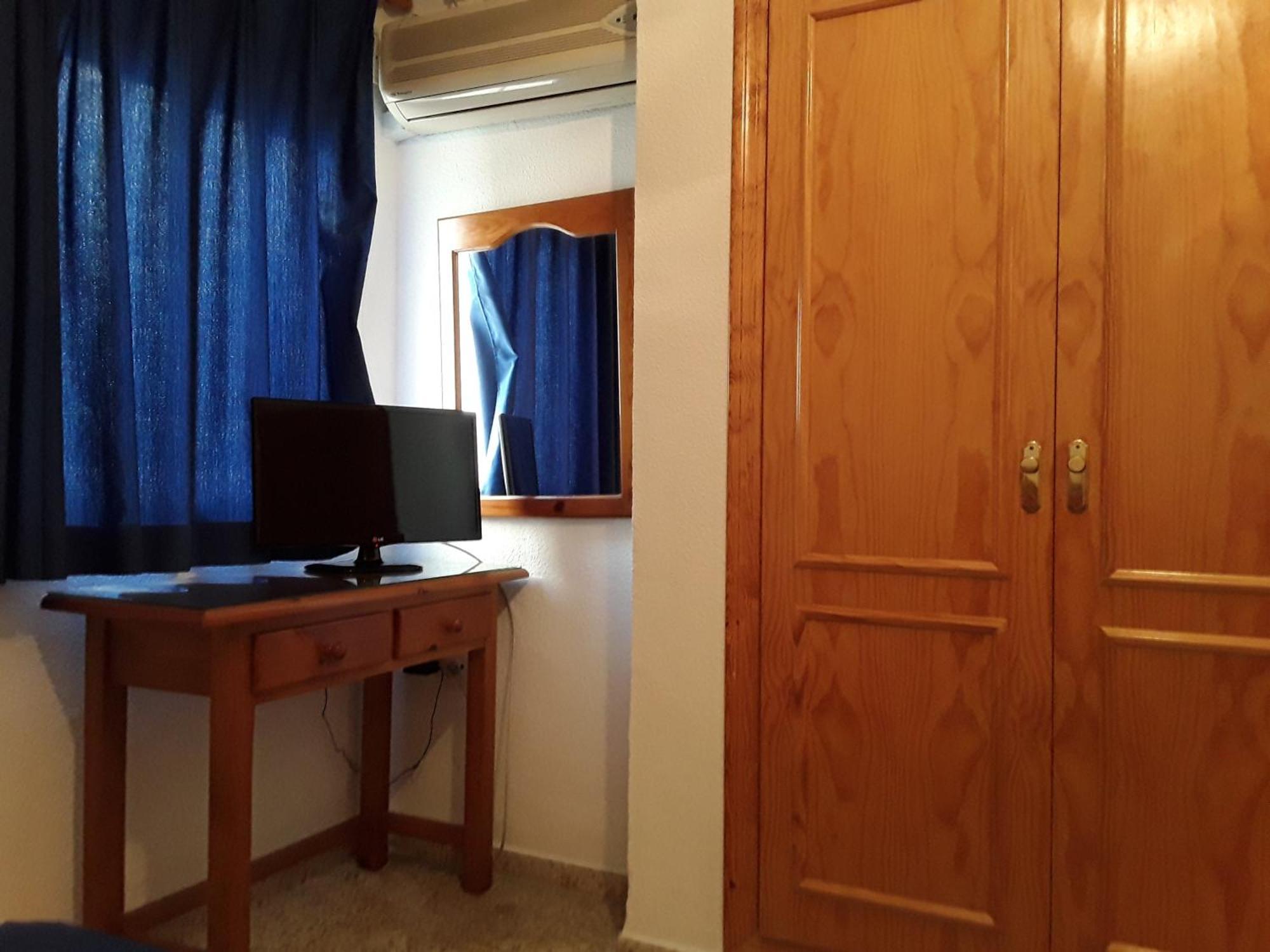 Hostal Miguel Calahonda Eksteriør billede